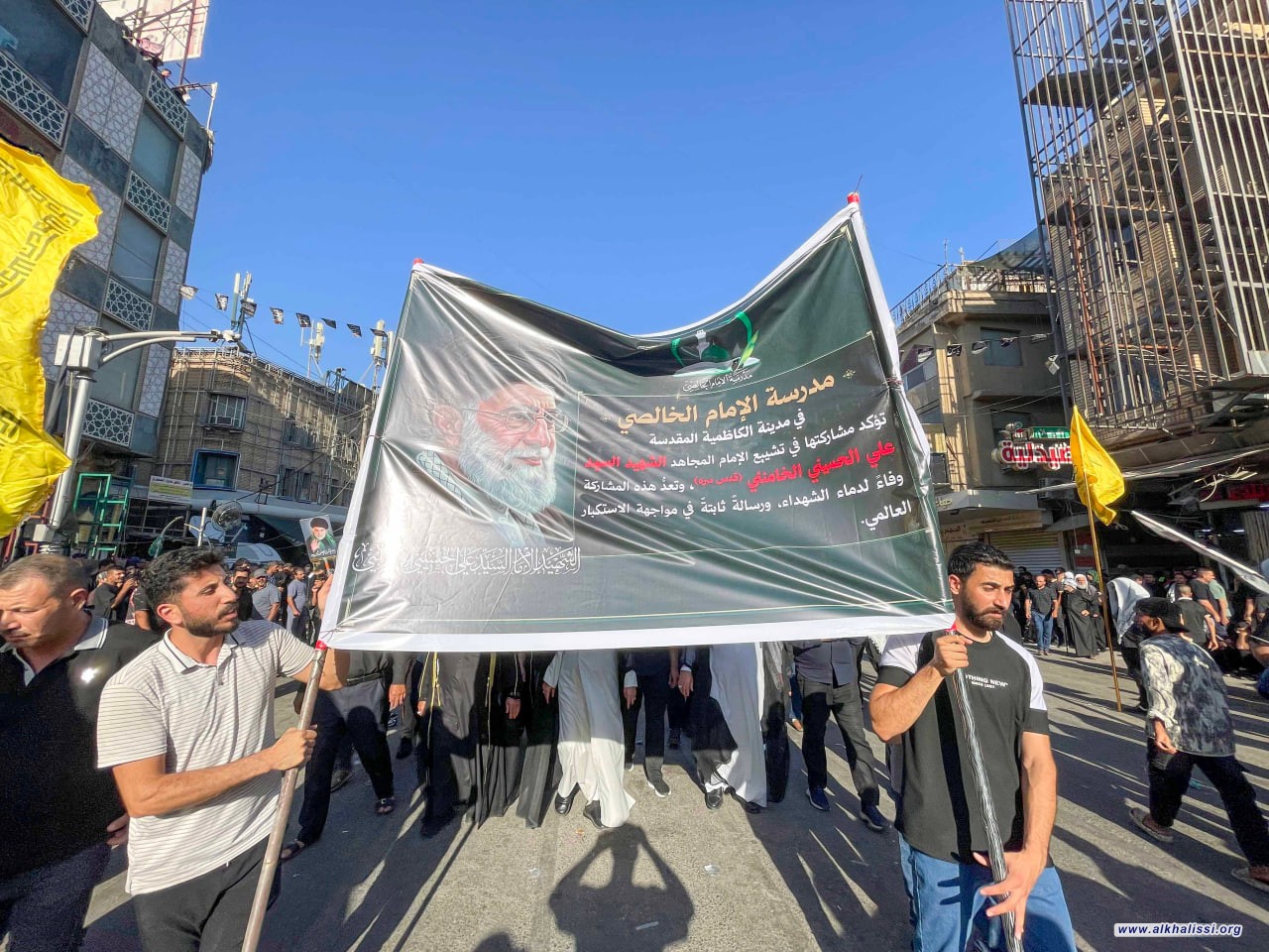 مدرسة الإمام الخالصي تشارك في تشييع شهيد الأمة الإمام الخامنئي وفاءً للشهداء وللثبات في مواجهة الاستكبار